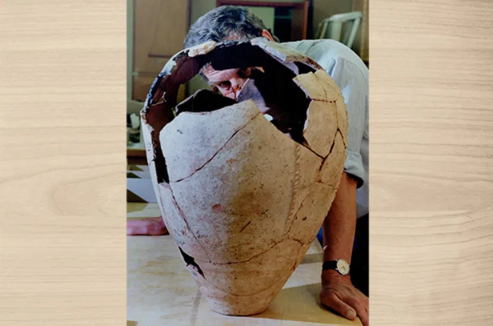 ایران خاستگاه شراب‌ است و یکی از اسنادش هم کوزه‌ای است که در موزه‌ی سلطنتی انتاریوست